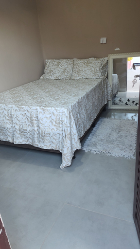 Room 5, Boaventura, Unaí