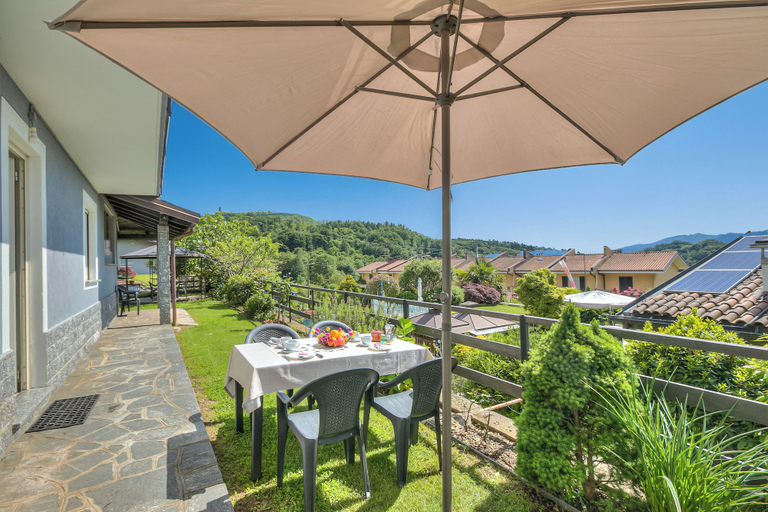 Outdoor dining 5, Zio Enry Garden Orta Lake, Novara