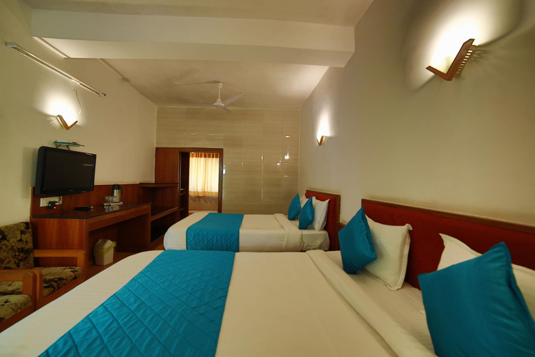 Bedroom 1, Hotel Samiralok Mount Abu, Sirohi