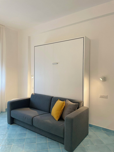 Others 3, Tizi Apartments Porto, Salerno