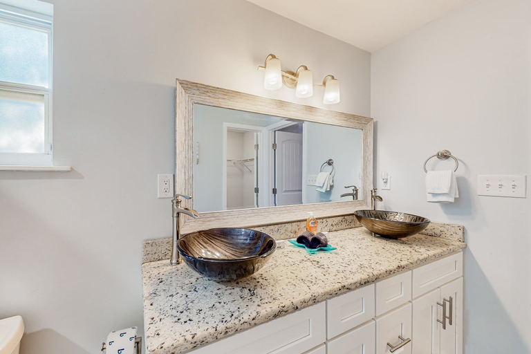 Bathroom 3, Updated Home With Great Outdoor Space - Close to the Beach, Saint Johns