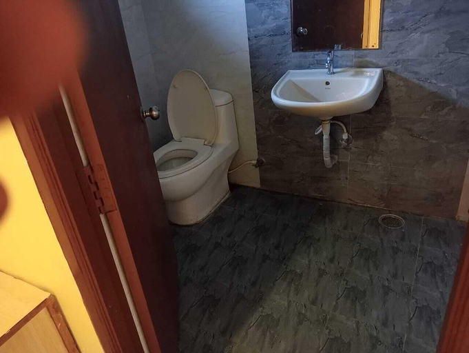 Bathroom 4, Hotel Sri Sai Regency, Hyderabad