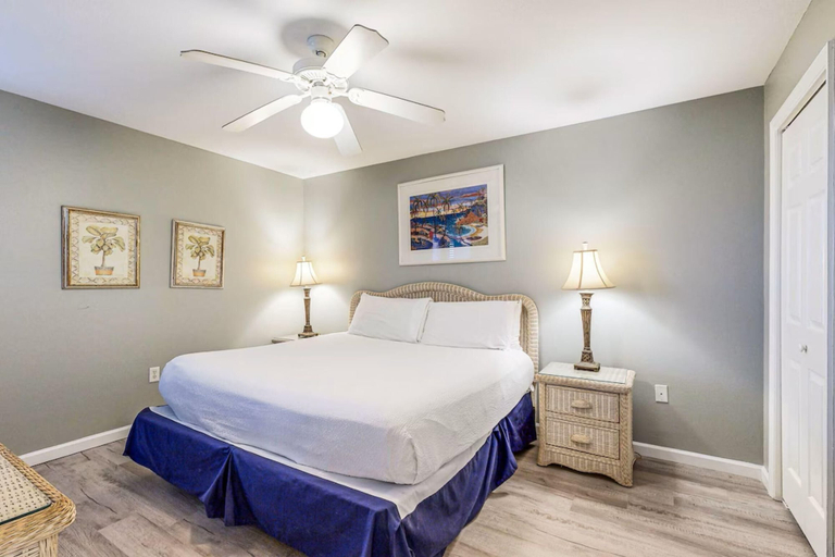 Room 3, Amalfi Coast 204a, Walton
