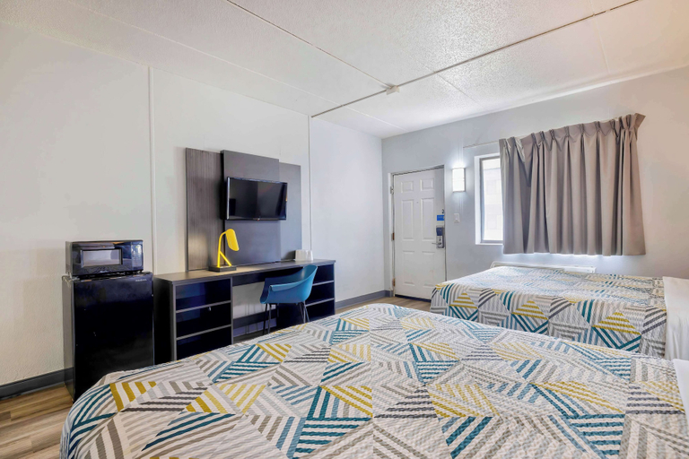 Bedroom 2, Motel 6 Villa Park, IL - Chicago West, Dupage