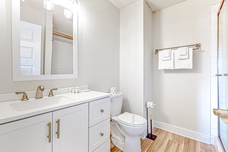 Bathroom 4, Recently Updated Resort Condo With 2 Pools, 2 Balconies, Ocean Views, Bbq, & W/D, Saint Johns