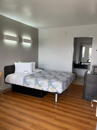 Bedroom 3, Motel 6 Van Horn, TX, Culberson