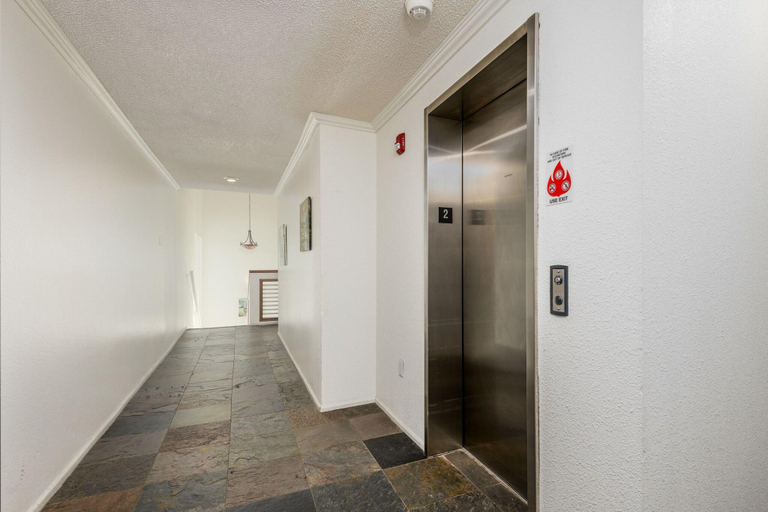 Public Area 4, Waldport Beach Hotel, Lincoln