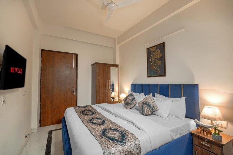 Room 3, COZY COVE, Sahibzada Ajit Singh Nagar