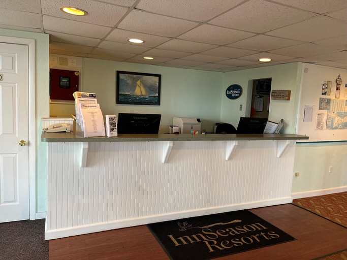 Public Area, InnSeason Resorts Surfside, Barnstable