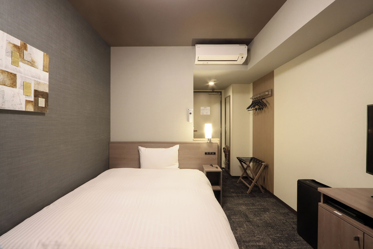 Room 5, Hotel Route Inn Omuta, Ōmuta