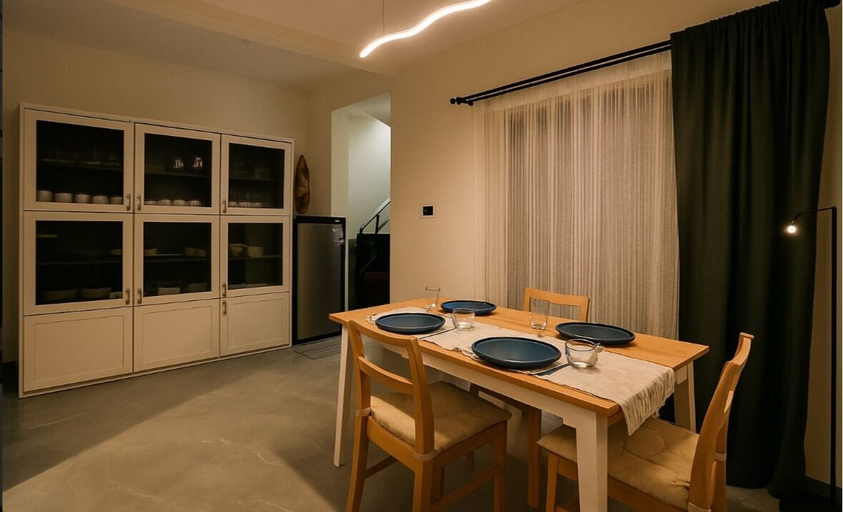 Dining, Vardaan by Soumil's Stays, Raigarh