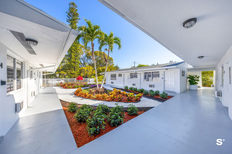Property grounds 3, Casa Park, Miami-Dade
