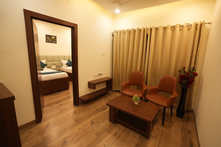 Room 4, Hotel Royal Villa, Nagpur
