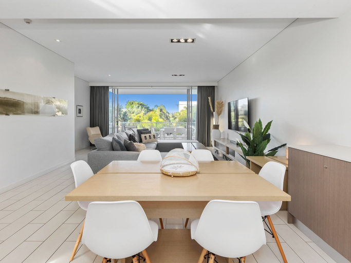 Living area 4, Bali Resort 2BRM Pool View - 1202, Tweed Heads