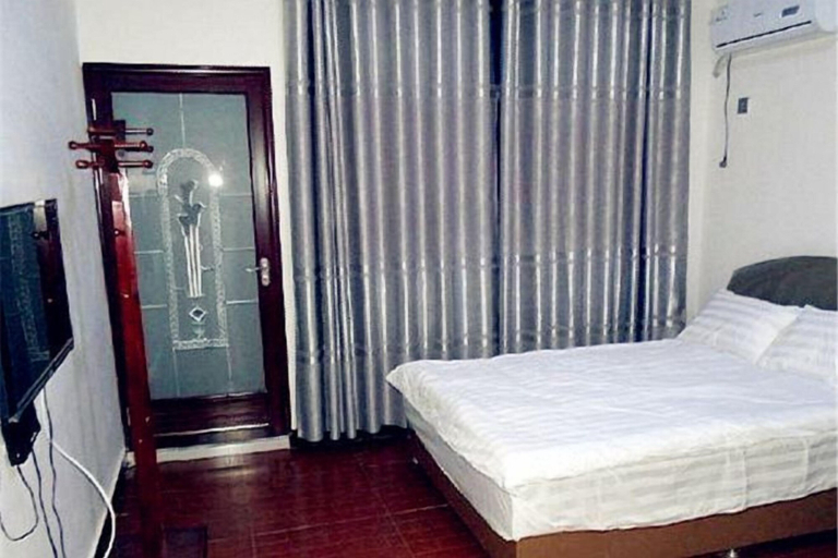 Bedroom 4, Longwangshan Huanle Inn, Huzhou