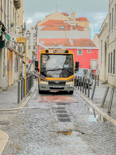 Miscellaneous 2, A janela de Alfama, Lisbon