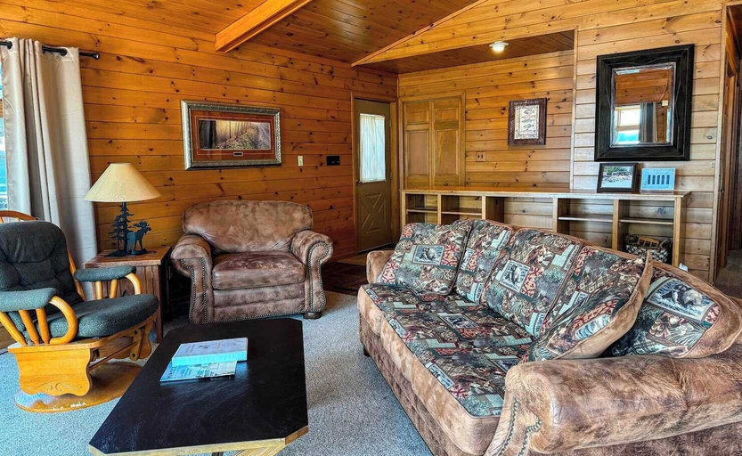 Living area 5, Island Cove #9 - On Minocqua Lake, Oneida