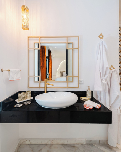 Bathroom 4, Free People Riad and Spa, Marrakech