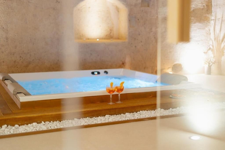 Indoor spa tub, Endea Suite Rooms & Lounge SPA, Matera