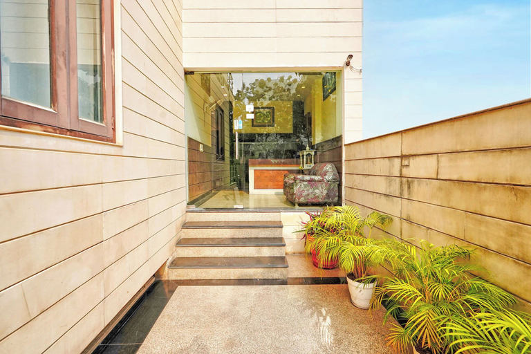 Property entrance 4, Fabhotel Smart Inn-1, Gurgaon