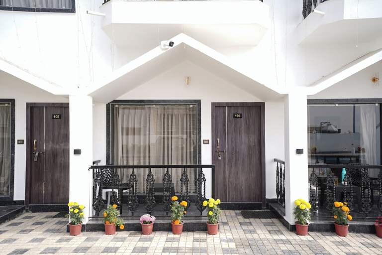 Property grounds, See Pearl, Purba Medinipur
