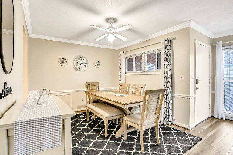 Room 5, Oceanfront Condo With Pool, Grill, Central AC, Washer/dryer, & Snowbird Friendly, Saint Johns