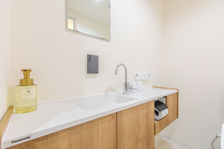 Bathroom 2, Amemura Garden Hotel, Osaka
