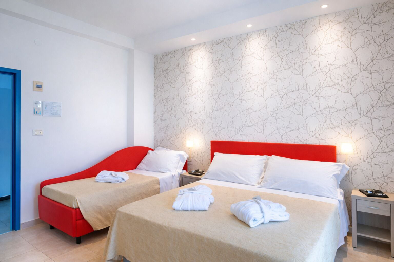 Bedroom 2, Hotel Mimosa, Rimini