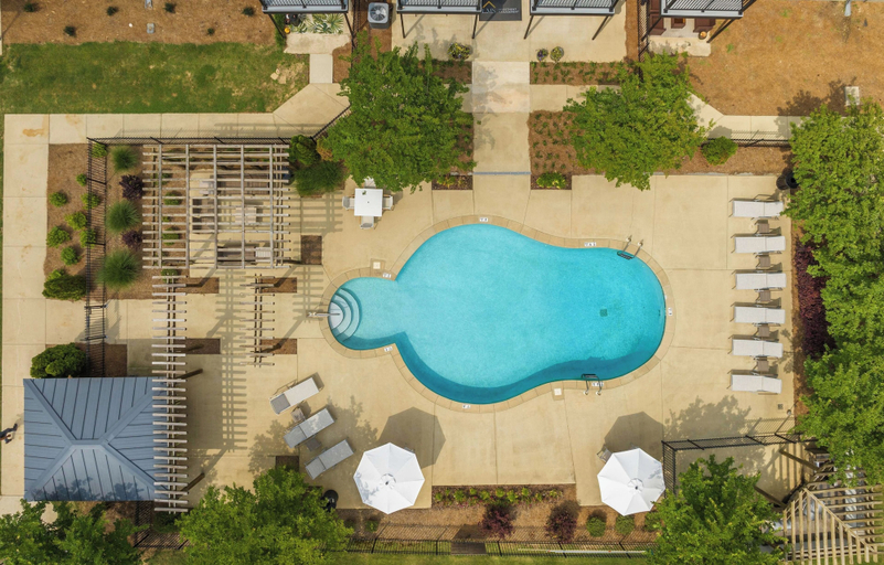 Exterior & Views 2, Windsor Highlands Apartments by Landing, Jefferson