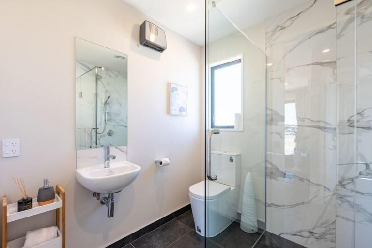 Bathroom 4, StarRain Tekapo, Mackenzie