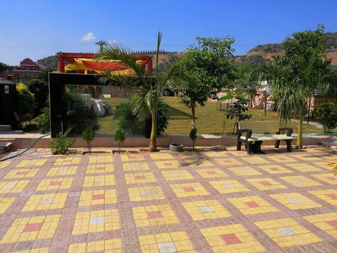 Property grounds 5, Palm Farmhouse Resort & Swimming Pool, Ajmer