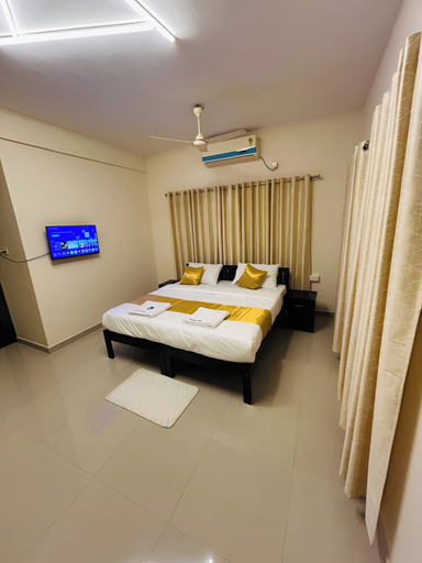 Room 4, Stay Lo Residency, Ernakulam