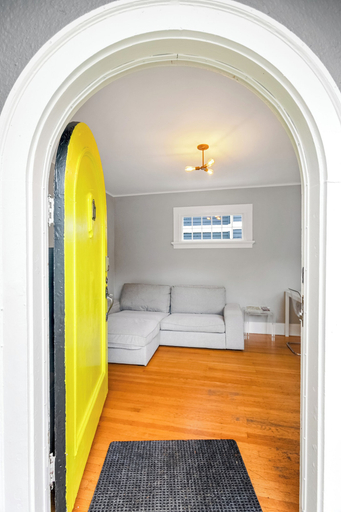 Interior 4, The Montlake Spite House, Seattle