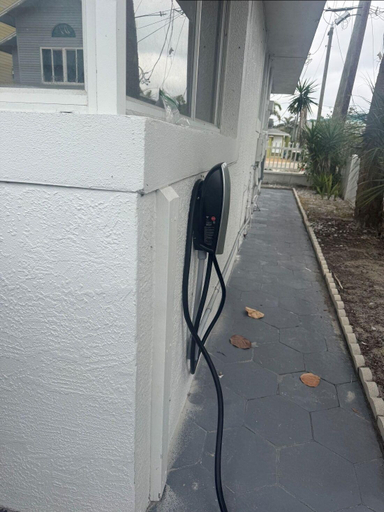 Exterior & Views, Beach Livin 2 - 1 Bedroom Downstairs, Pinellas