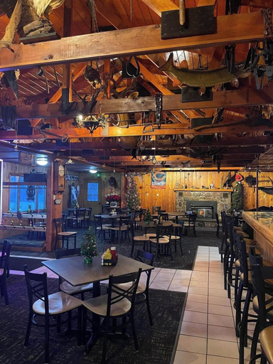 Dining, Gresham Shores - Lil' Sunfish - PET Friendly, Vilas