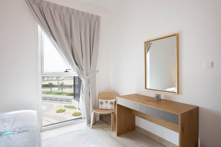 Room 3, Bloomfields Iconic 1BR Waters Edge, Yas Island