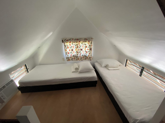 Room 4, Villa Peray Siargao, General Luna
