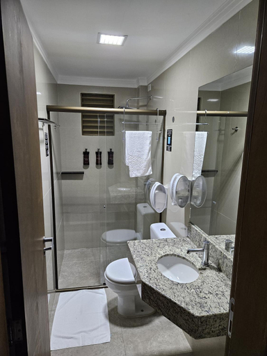 Bathroom 2, Master Gold Hotel Express, Cascavel