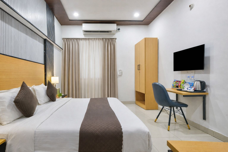 Bedroom 4, Hotel Downtown by Quadis - Sector 15 Noida, Gautam Buddha Nagar