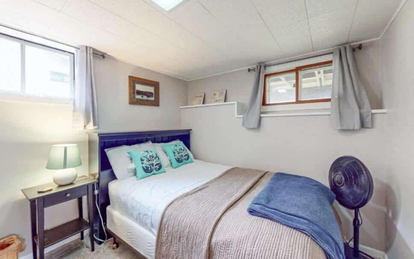 Room 3, Lilly Pad Landing, Oneida