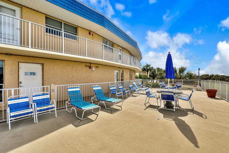 Terrace/patio, Island-themed Living With Furnished Patio, Shared Pool & Beach Access, Saint Johns