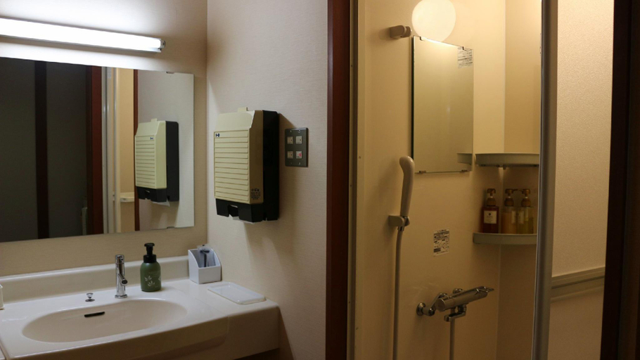 Bathroom 4, Kintarou Onsen Hotel, Uozu