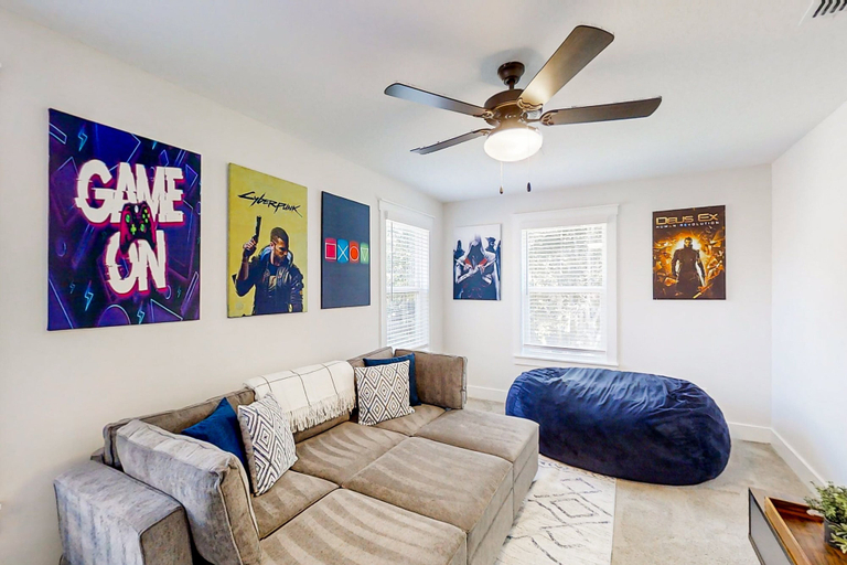 Living area 2, Brand new Home With Open Layout, Office, & Great Location - Dog-friendly, Duval