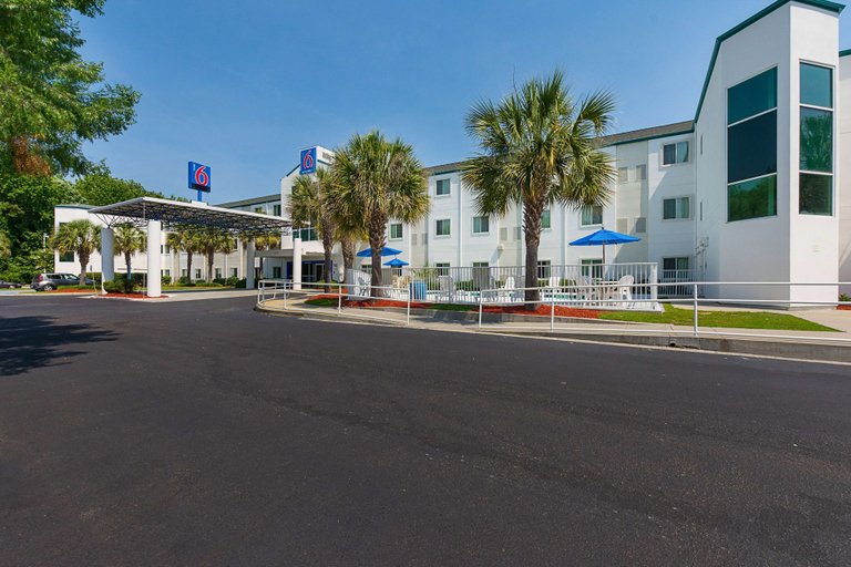 Exterior & Views 2, Motel 6 Columbia, SC - Fort Jackson Area, Richland