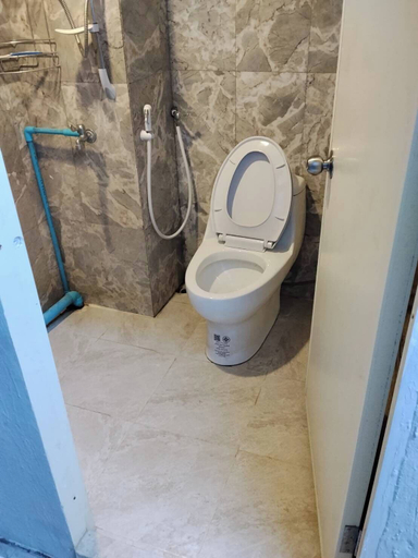 Bathroom 4, The Green Bean Hostel, Phra Nakhon