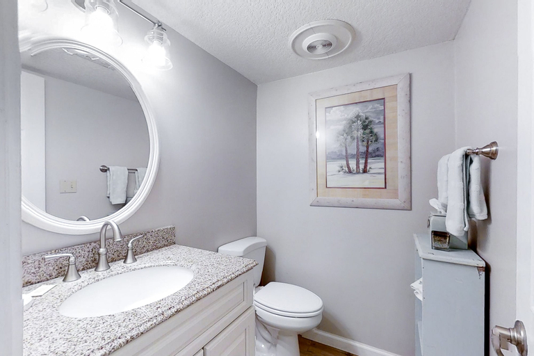 Bathroom 3, Dog-friendly Oceanfront Getaway With Shared Pool & Central AC, Nassau