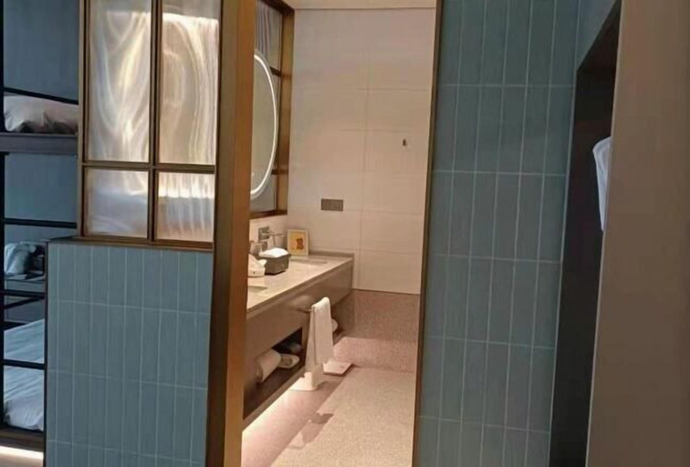 Bathroom 3, Auspicious Hotel, Beijing