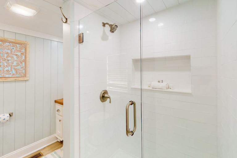 Bathroom 5, Cozy Cottage Near Beach/bars/dining With Enclosed Yard, AC, & W/D, Glynn