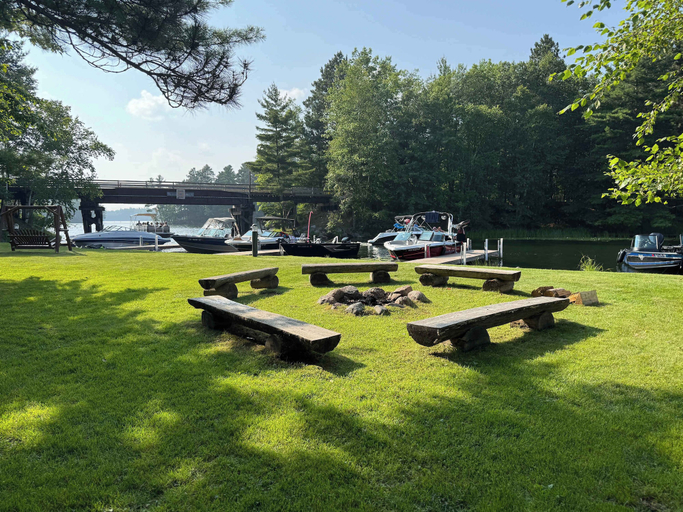Property grounds 3, Nitschke's Resort Cabin #7 - Pet Friendly, Oneida