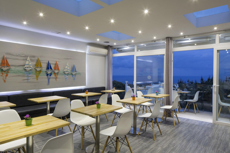 Food & Drinks 5, Loizos Apartments, South Aegean